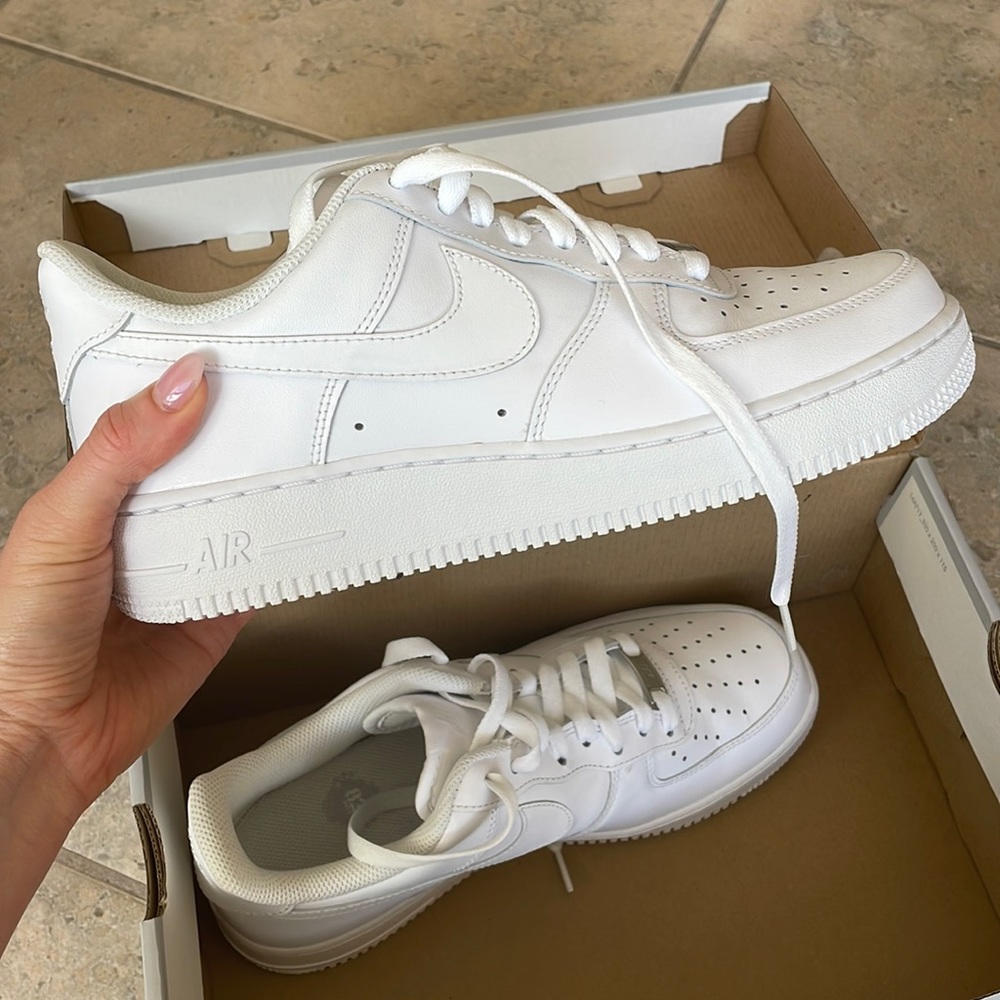 Air Force 1 sneakers